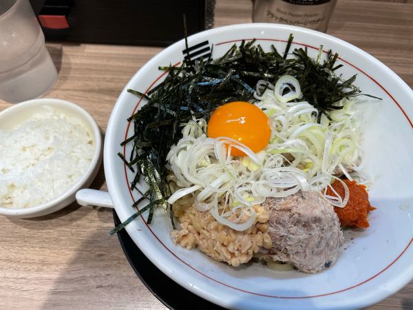 「山形ひっぱりまぜそば」@山系無双 烈火 パナンテ京阪天満橋店の写真