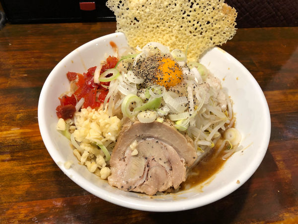 「俺の汁なしカリー麺」@オリオン食堂の写真