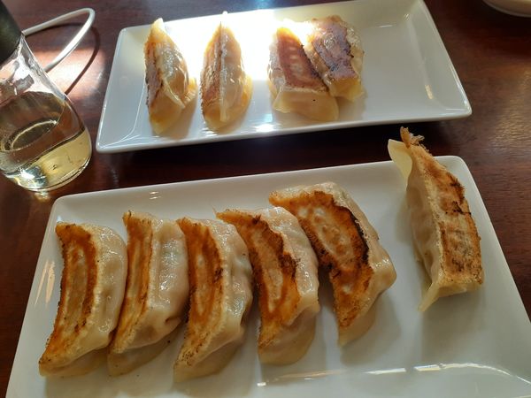 「焼き餃子他」@八 -HACHI- 東京 神保町店の写真