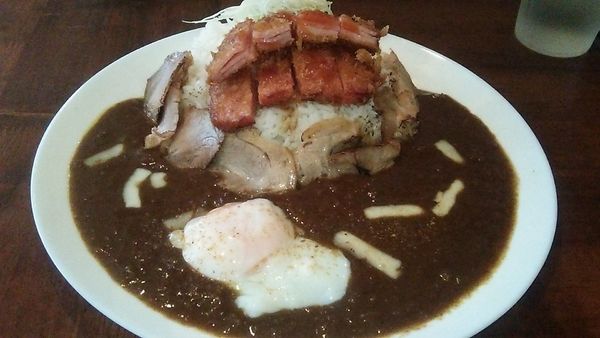 「ハムカツカレー あぶりチャーシュー増 980円」@箕輪商會の写真