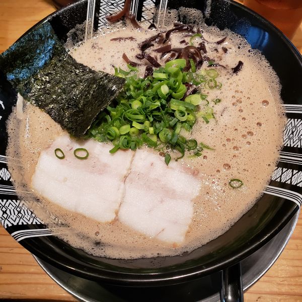 「ラーメン、バリカタ」@博多一双 祇園店の写真