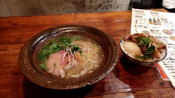「鶏煮干し&チャーシュー丼」@鶏そば HIBARIの写真