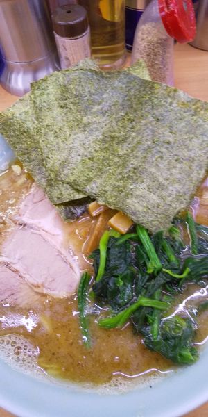 「魚介とんこつ750円」@横浜家系ラーメン 二代目 梅家の写真