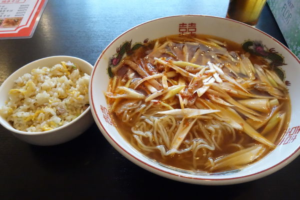 「ネギラーメンセット」@吉満飯店の写真