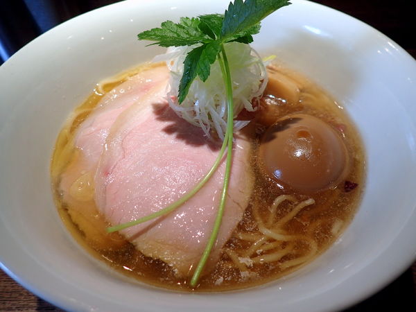 「【期間限定】海老煮干し中華そば【潮】＋煮玉子」@中華そば 麺壁九年 本店の写真