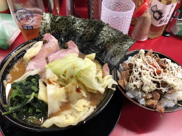 「スペシャルチャーシューメンキャベツチャーシューまぶし大肉増し」@柏 王道家の写真