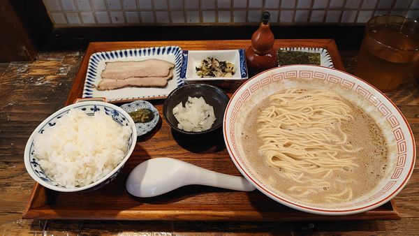 「炭火焼濃厚中華そば 鯵定食 1000円」@炭火焼濃厚中華そば 倫道の写真