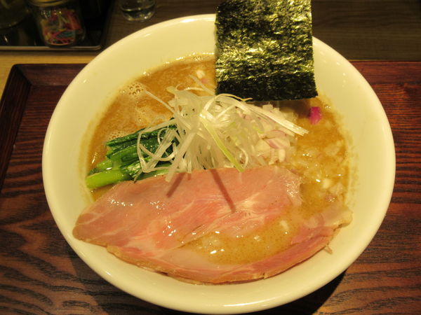 「焼きあご煮干し塩ラーメン（800円）」@濃厚焼きあご煮干し つけ麺さか田の写真