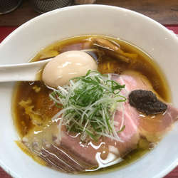 味玉焼豚醤油蕎麦