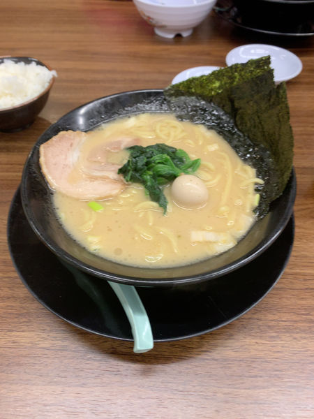 「ラーメン餃子セット」@横浜家系ラーメン 一四家の写真