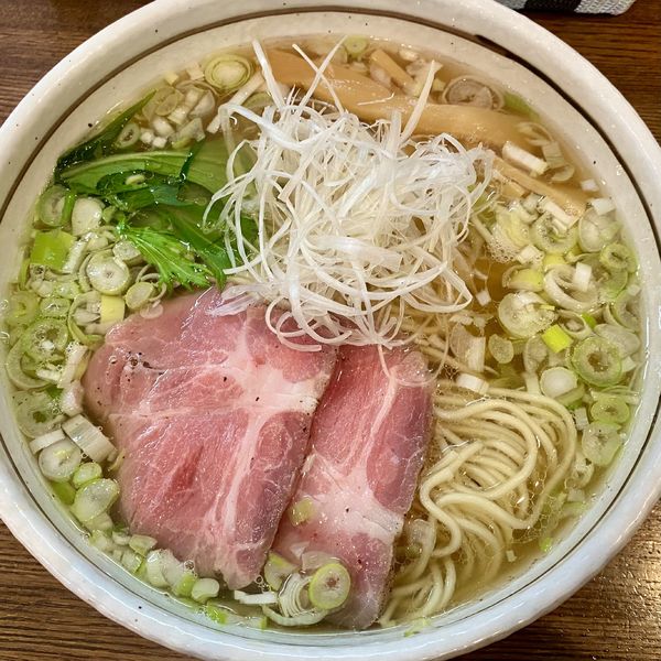 「塩らぁめん」@SPORTS DINING REGISTAの写真