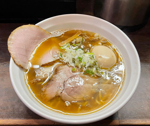「醤油チャーシュー麺+味玉」@尼龍の写真