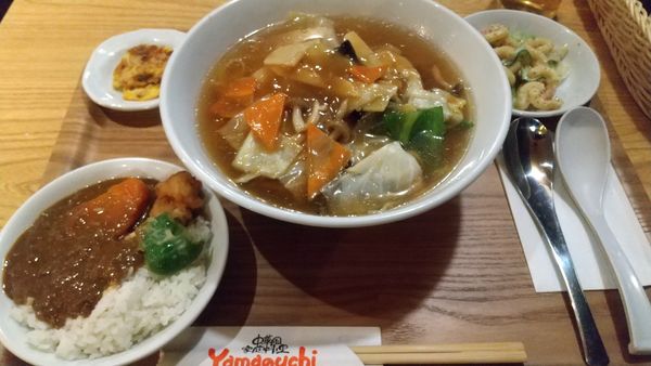 「五目うま煮そば850円、ミニカレー250円」@中華風家庭料理 Yamaのuchiの写真