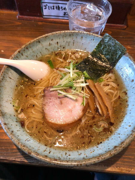 「塩ラーメン750円」@らーめん嗟哉の写真