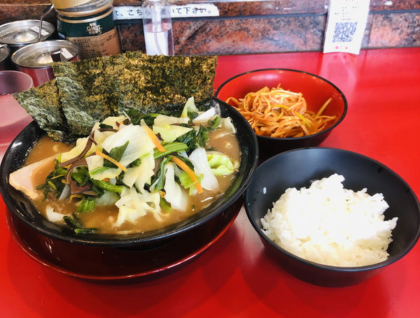 「チャーシュー麺、ライス、野菜畑」@環2家の写真