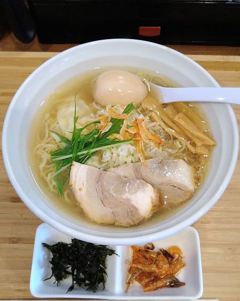 「(限定) えび塩らぁめん 850円＋味玉クーポン」@らぁめん 麺彩家の写真