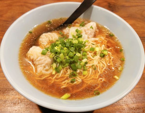 「海老ワンタン麺」@金東厨房の写真