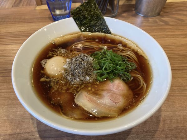 「味玉ブラック」@らーめん にじいろの写真