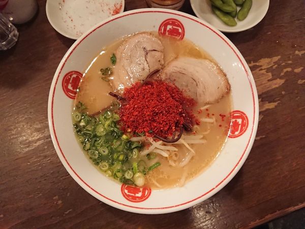 「生ビール (一番搾り)＋ ラーメン＋山盛り唐辛子」@ラーメン 唐そば 渋谷2丁目店の写真
