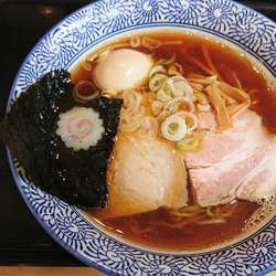 煮干しラーメン醤油味玉のせ