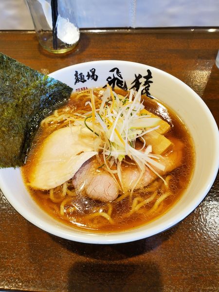 「醤油らーめん」@麺場 飛猿の写真