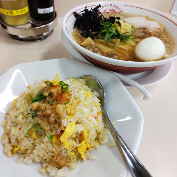 「背脂生姜ラーメン＆半チャーハン（￥950）」@ラーチャン専門 我武者羅 蒲田店の写真