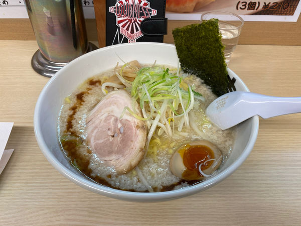 「塩とんこつ」@ラーメン専科 めん吉の写真