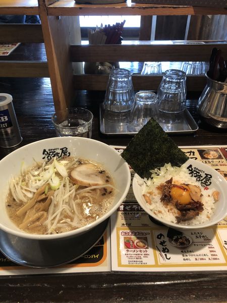 「全力とんこつ とろスジ玉子めし」@全力とんこつ 多万吉屋の写真