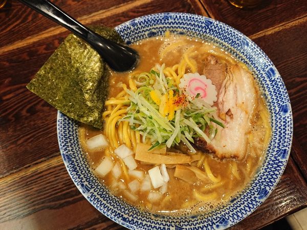 「濃厚中華そば大９００円」@北のらーめん 美空の写真