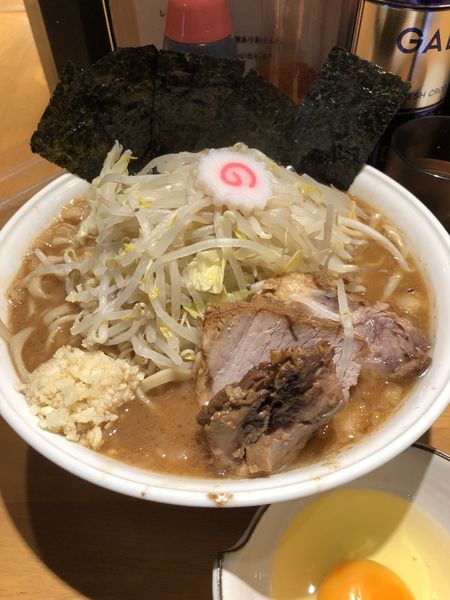 「ラーメン(大)+生たまご」@麺屋 神工の写真