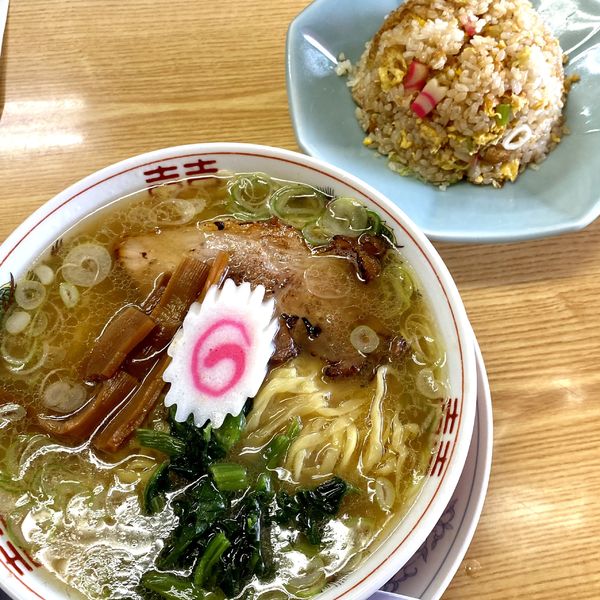 「塩ラーメン＋半チャーハン」@かし亀の写真