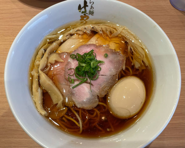 「特製醤油ラーメン」@らぁ麵 はやし田 相模原鵜野森店の写真