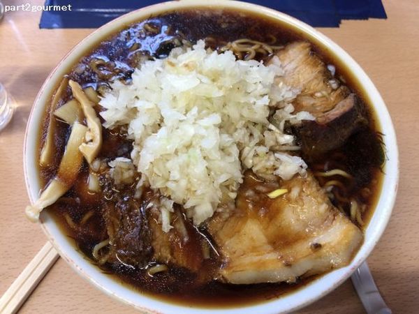 「ラーメン やくみ増し (900円)」@梅乃家の写真