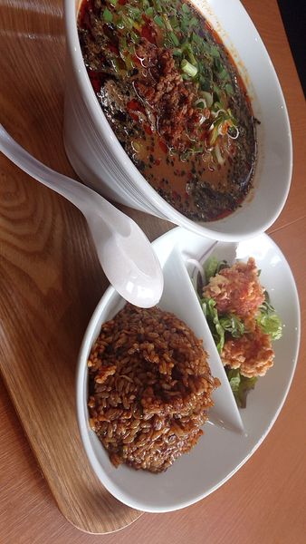 「黒胡麻担々麺Aセット(1408円税込)」@中華ダイニング 木ノ葉の写真