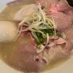 特製鶏白湯（塩）全部のせ