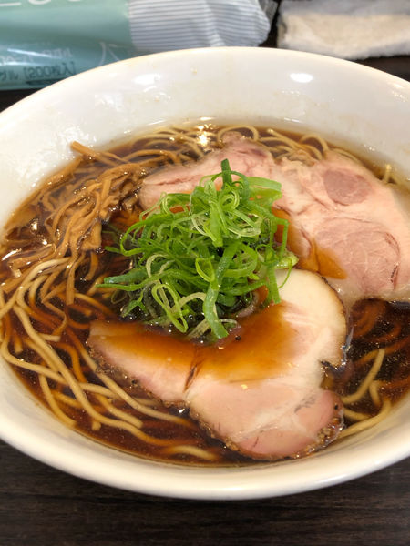 「醤油ラーメン 680円」@かしわぎの写真