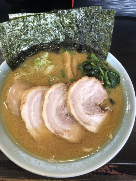 「十十路ラーメン並」@横浜家系ラーメン 十十路の写真