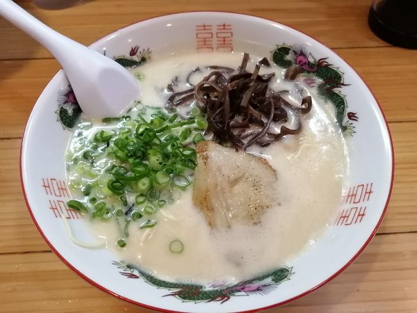 「博多豚骨ラーメン　600円」@コハクノトキの写真