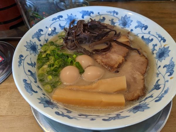 「丸山ラーメン　790円　はりがね」@博多らーめん 丸山の写真