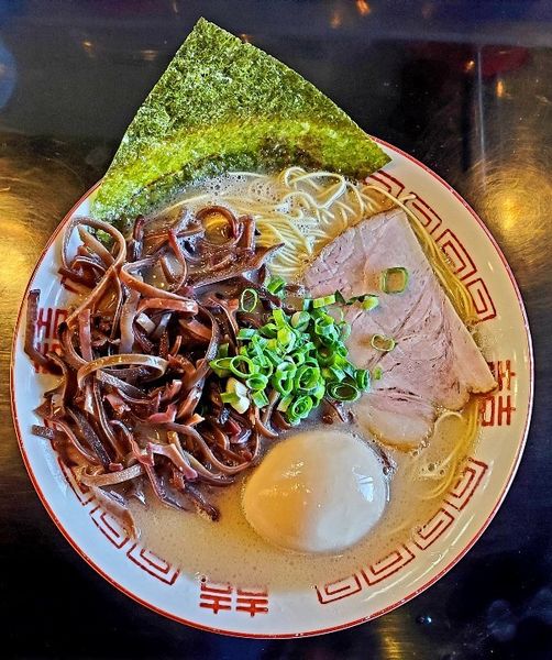 「長浜ラーメン」@博多長浜らーめん 六角堂の写真