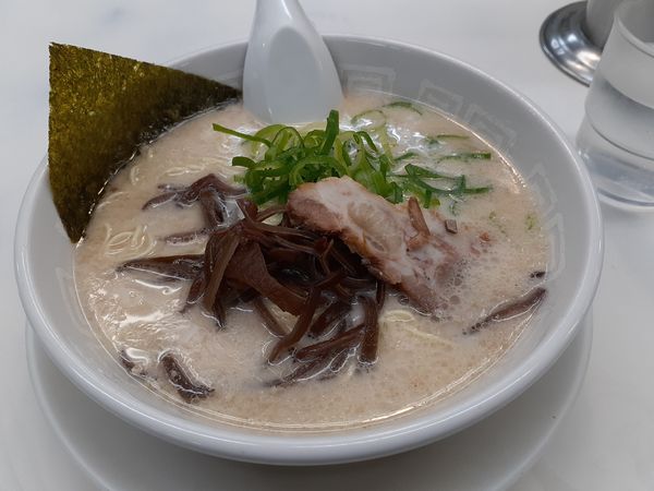 「ラーメン、替玉」@博多天神 渋谷南口店の写真