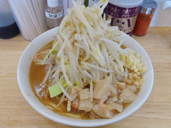 「ラーメン（800円）ニンニクヤサイアブラ」@ラーメン 他力也の写真