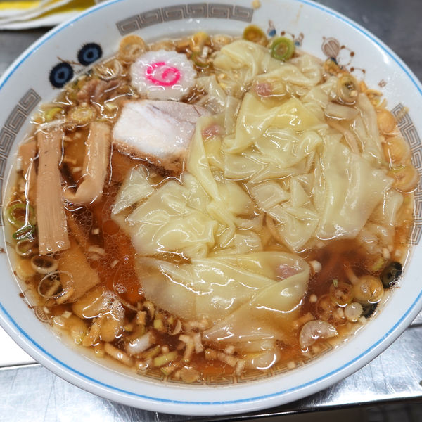 「ワンタンメン 700円」@中華そば みたかの写真