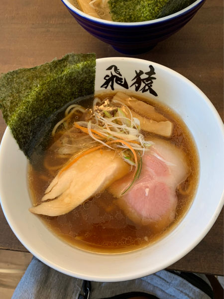 「醤油ラーメン」@麺場 飛猿の写真