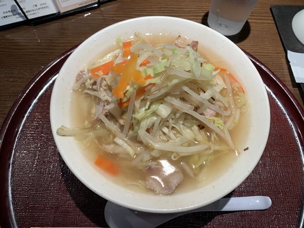 「タンメン 830円」@餃子とタンメン 天の写真