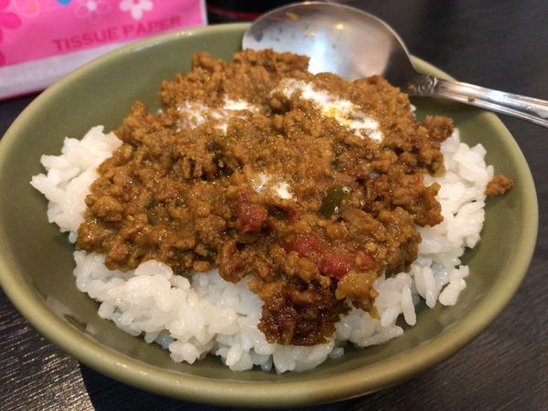 「ラーメン＆ミニドライカレー【1.050円】」@濃厚味噌らーめん ぶるんちょの写真