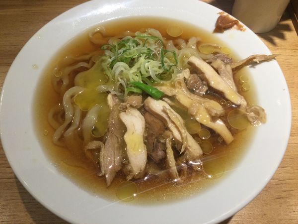 「平打ち冷やし肉そば(¥780)」@超多加水自家製手揉み麺 きたかた食堂の写真
