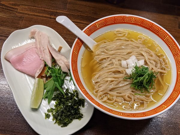 「限定冷やし煮干し白しょうゆらぁめん」@麺や一芯の写真