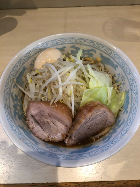 「味玉ラーメン　かため」@らーめん 陸 尾山台店の写真