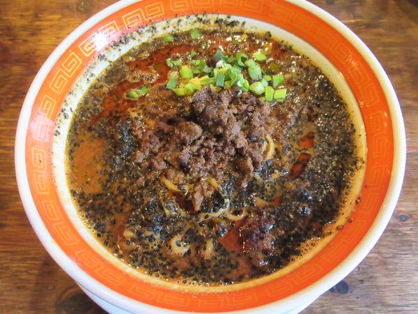 「黒胡麻担々麺（968円）」@タイガー亭 国分寺店の写真